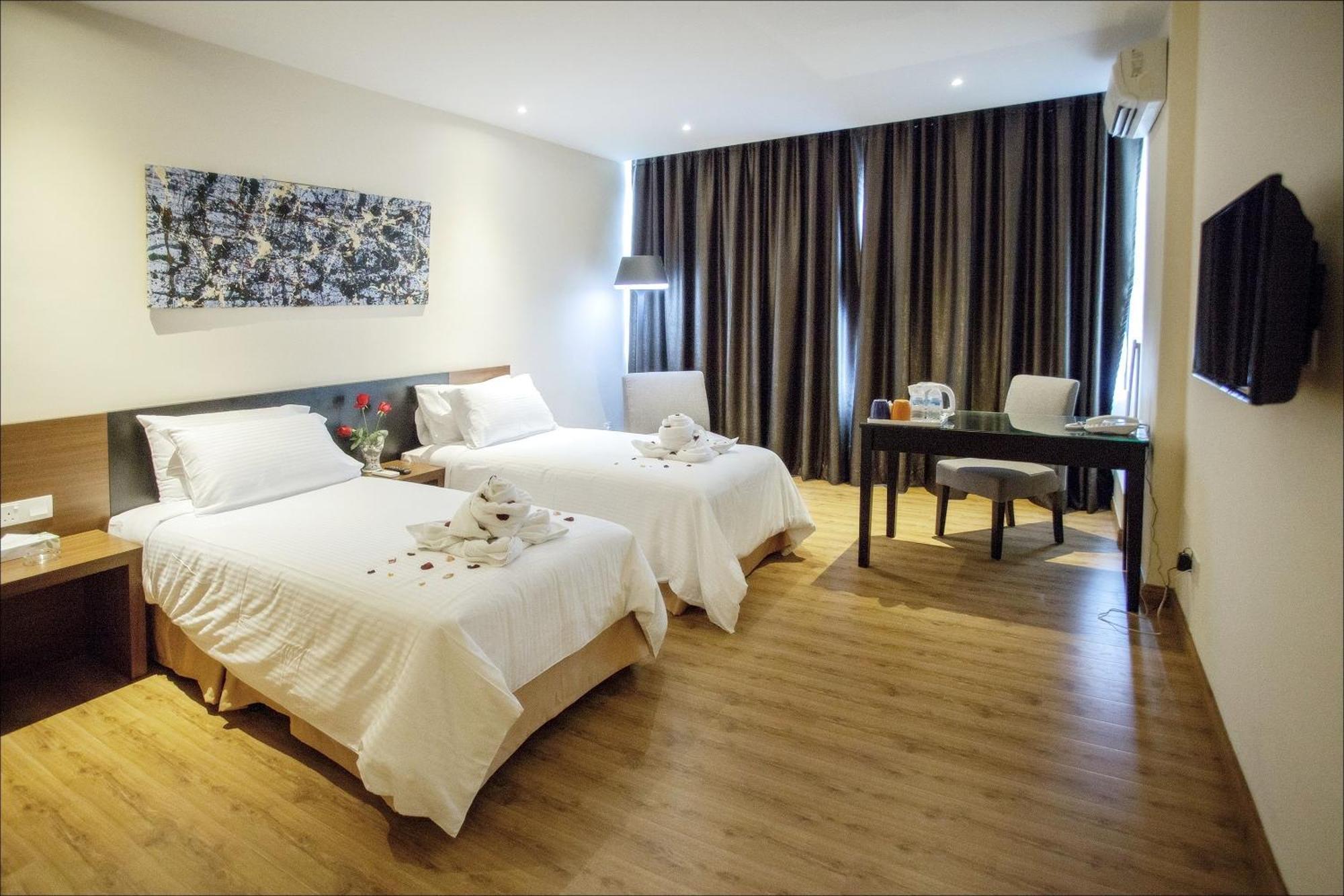 Superior Twin Room,690884139:JPEG